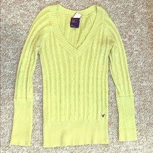 AMERICAN EAGLE SWEATER